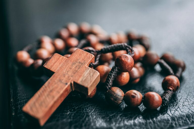 15 Rosary Quotes about This Powerful Prayer